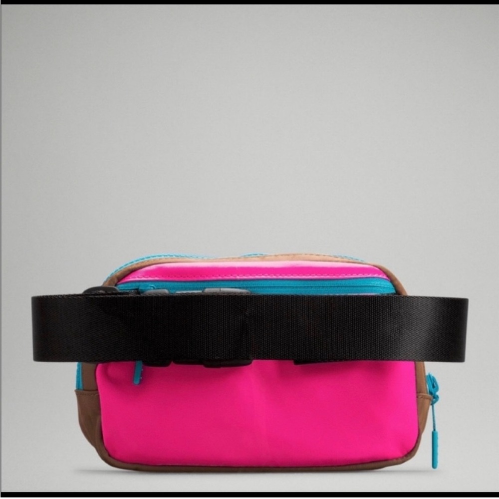 lululemon athletica Pink Crossbody Belt Bag with Teal Trim and Brown Sides - Picture 2 of 5